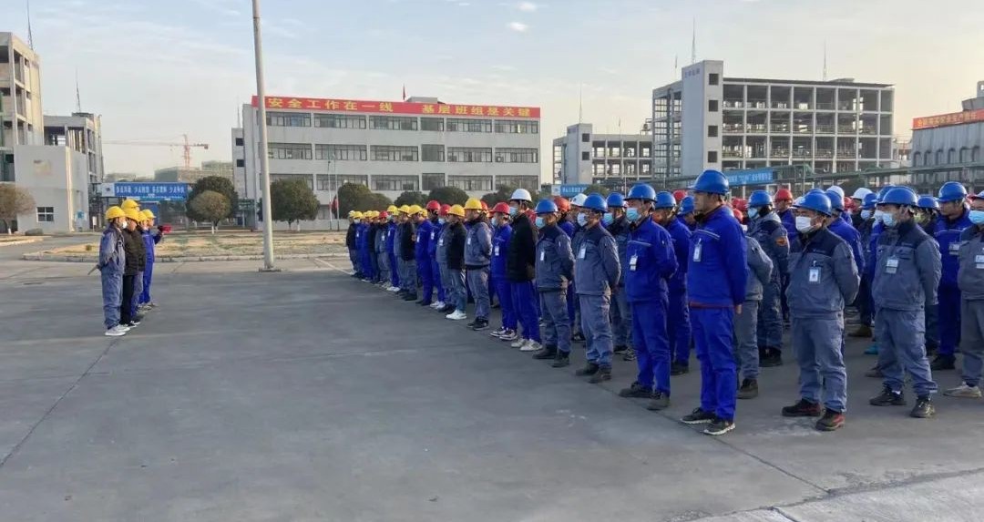 勵(lì)精圖治 雕琢前行！