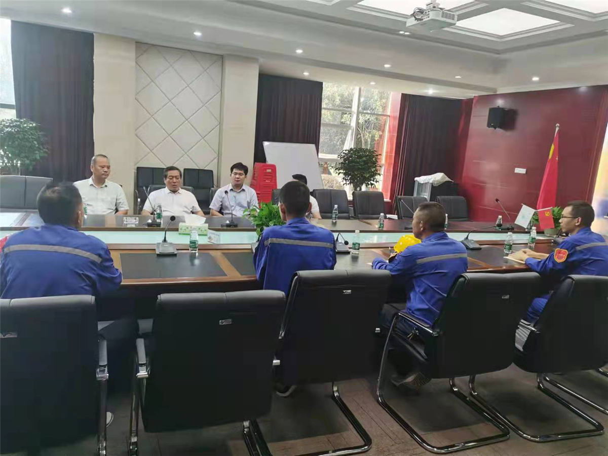 省應(yīng)急管理廳黨委委員、總工程師徐克赴新藍(lán)天 督導(dǎo)檢查安全生產(chǎn)工作